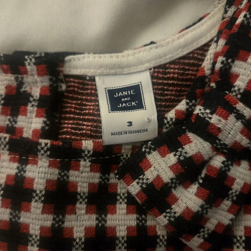 Janie and Jack kids plaid outfit Perfect for Christmas! - Picture 2 of 4